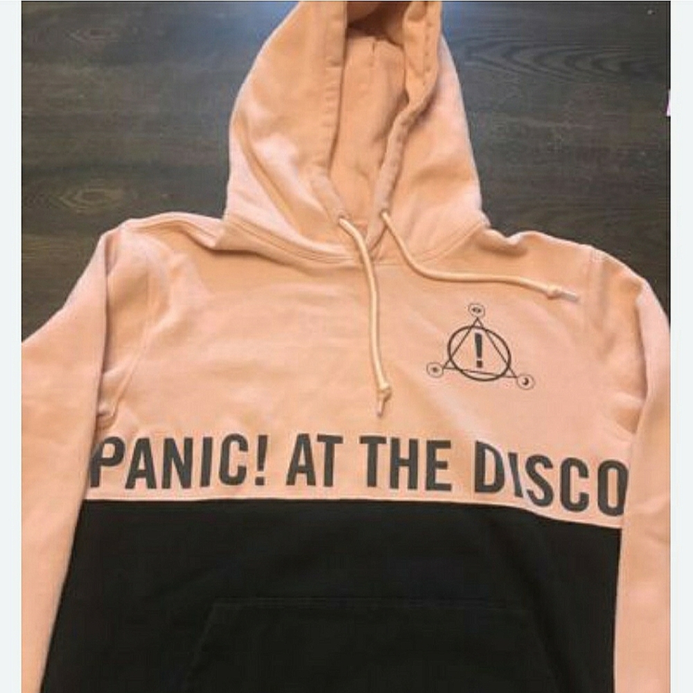 Panic! at the Disco Hoodie Sweat shirt. Size M Unisex by Hot Topic